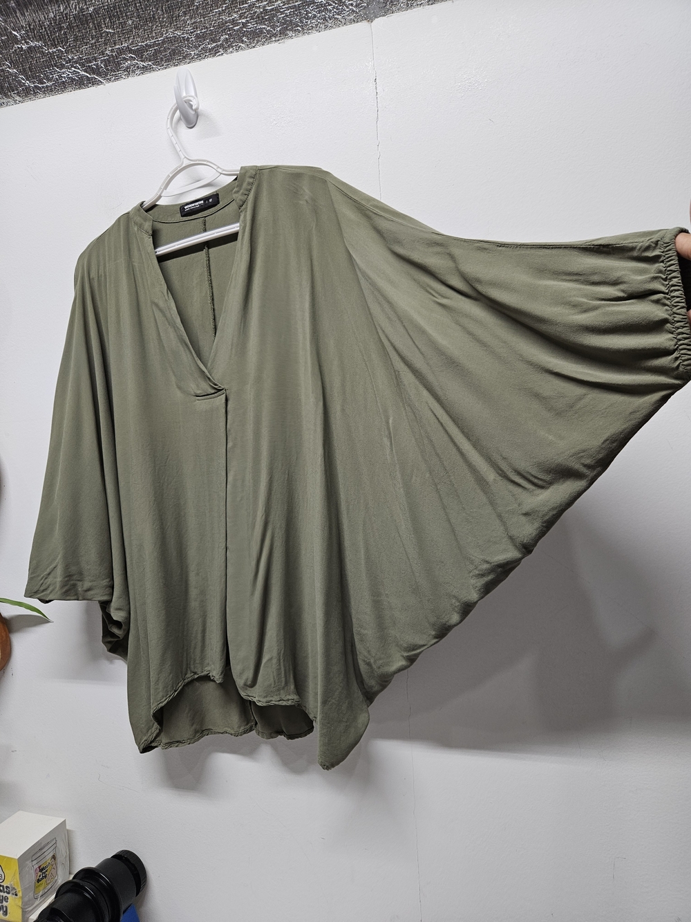 Woolworths Sage Green Batwing Sleeve Top Size 10 Viscose V-Neck Cape Style Boho